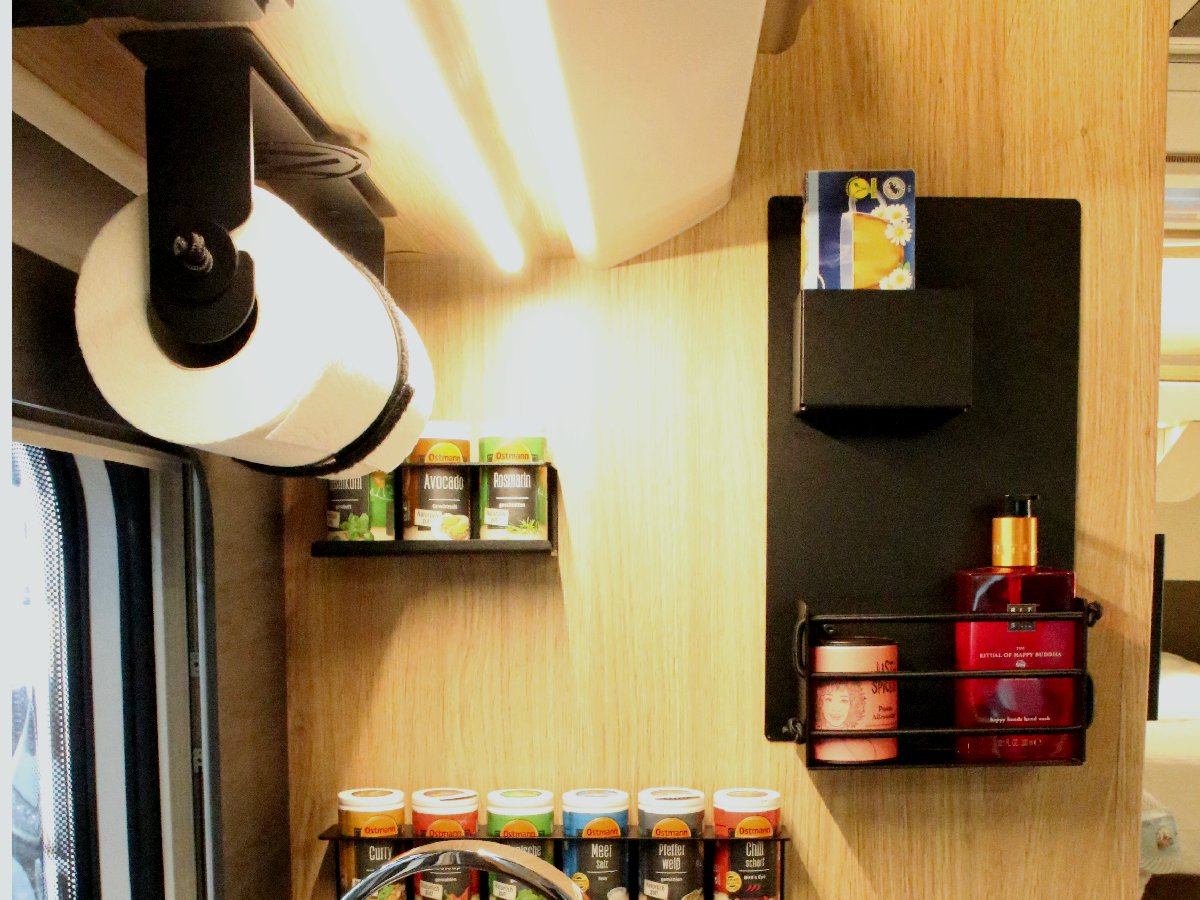 Küchenrollenhalter für Camper – Stil und Ordnung